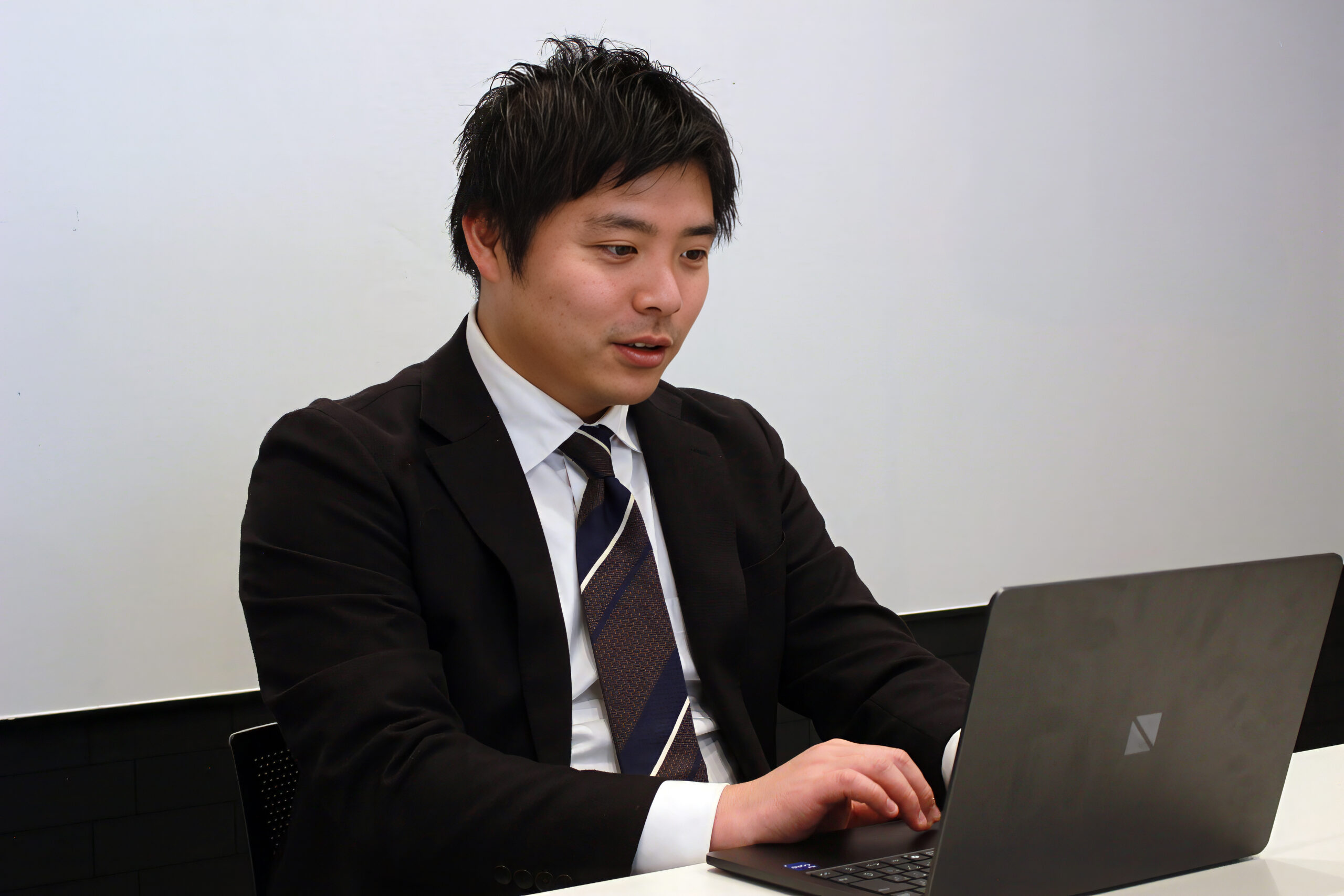企業の採用について相談するイメージ